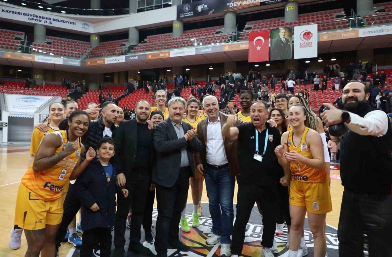 TKBL: Melikgazi Kayseri Basketbol: 67 - Botaş:64
