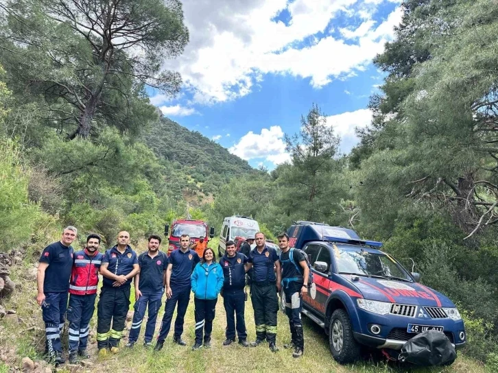 Trekking yaparken düşüp yaralanan vatandaş hastaneye kaldırıldı
