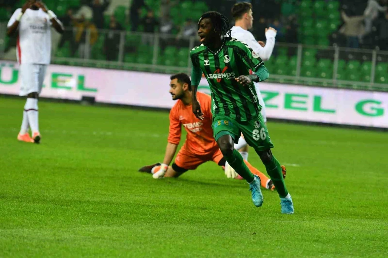 Trendyol 1. Lig: Sakaryaspor: 1 - Fatih Karagümrük: 3
