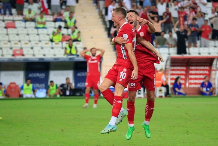 Trendyol Süper Lig: Antalyaspor: 2 - Adana Demirspor: 1 (Maç sonucu)
