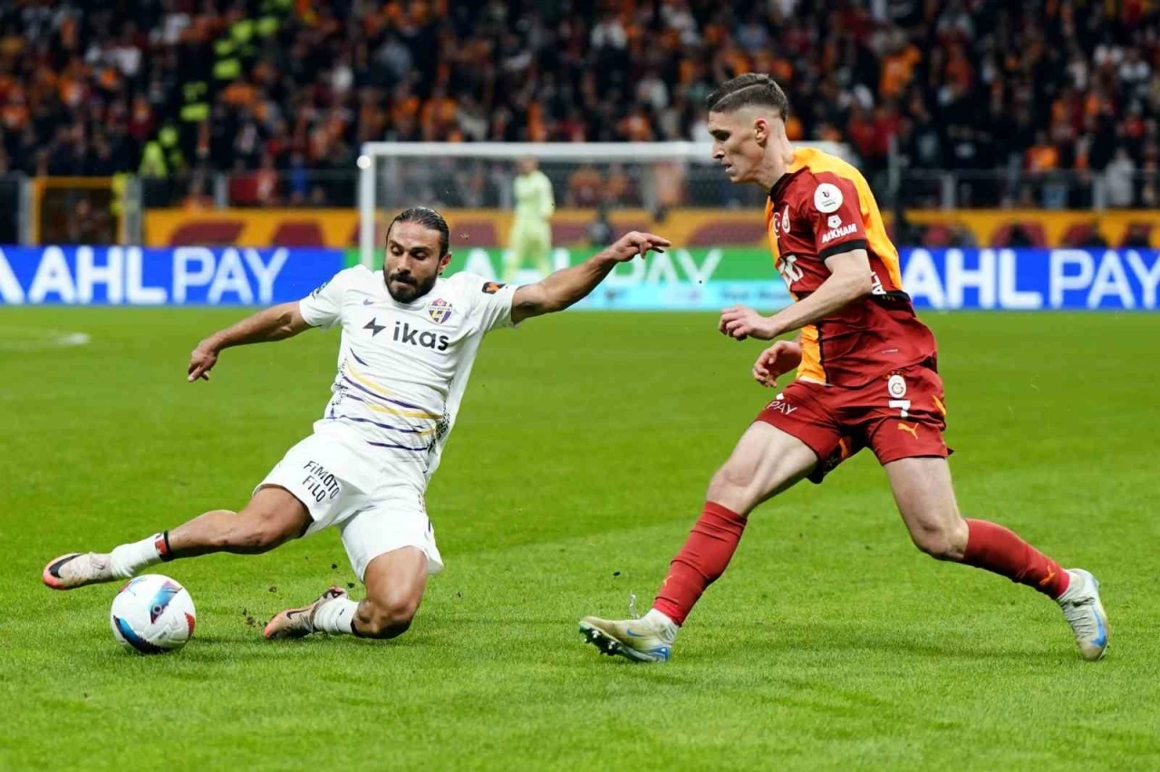 Trendyol Süper Lig: Galatasaray: 2 - Eyüpspor: 2 (Maç sonucu)
