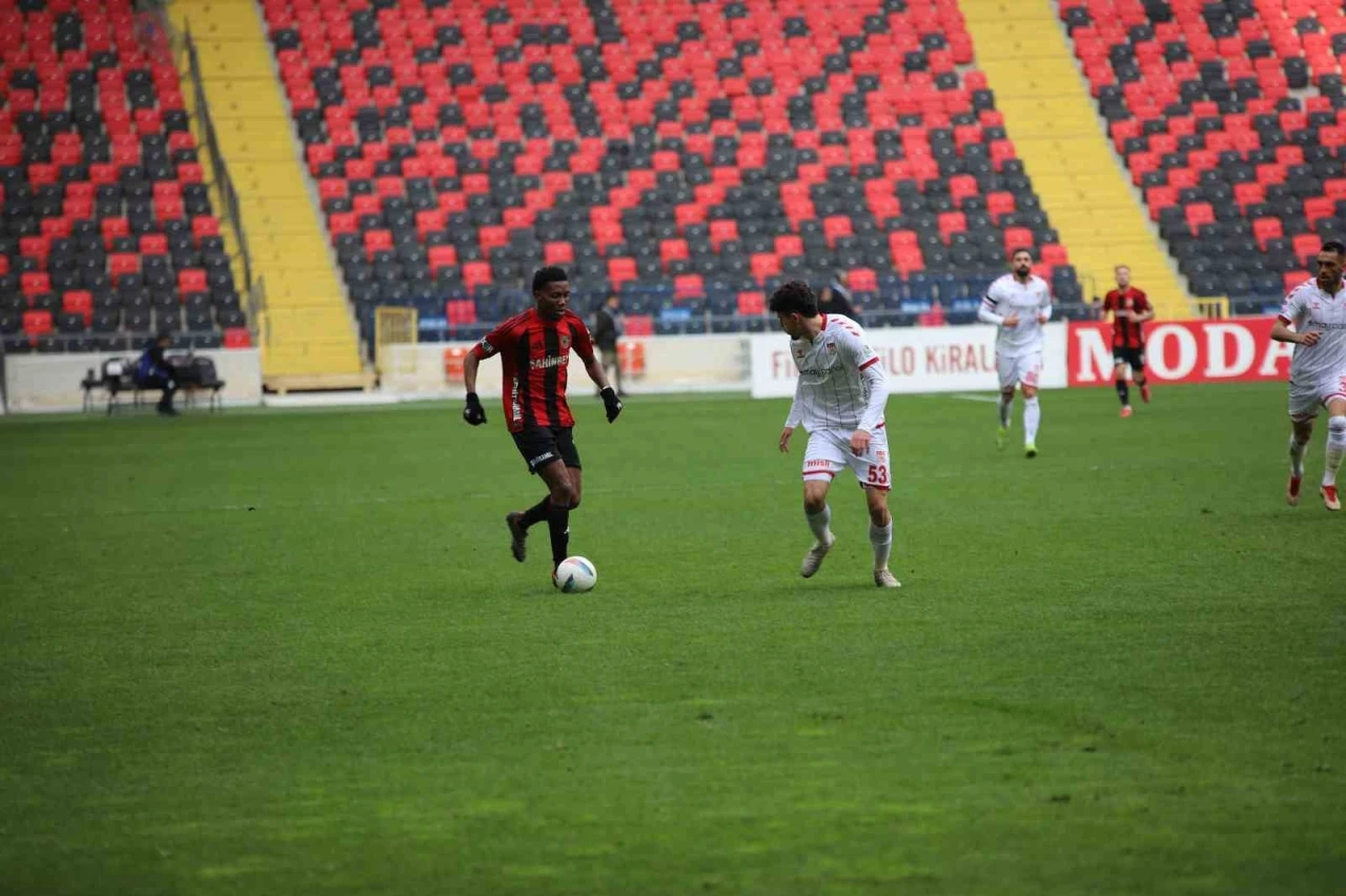 Trendyol Süper Lig: Gaziantep FK: 2 - Sivasspor: 1 (Maç sonucu)
