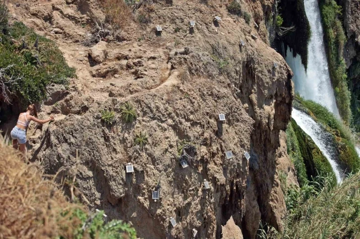 Turistlerin "yasak aşkı" Düden Şelalesi
