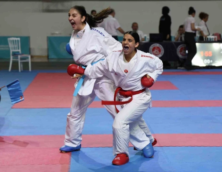 Türkiye Karate Şampiyonası, Sivas’ta başladı
