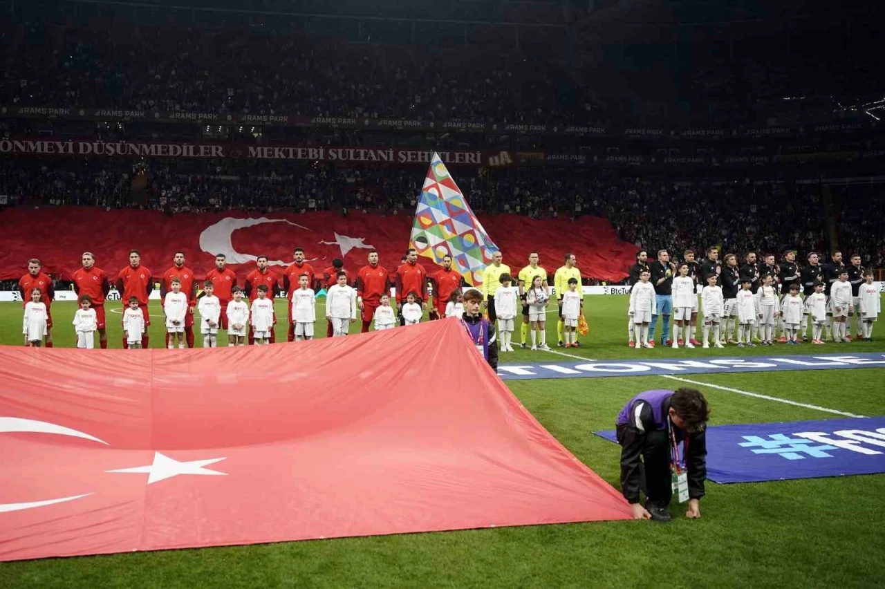 UEFA Uluslar Ligi: Türkiye: 1 - Macaristan: 0 (Maç devam ediyor)
