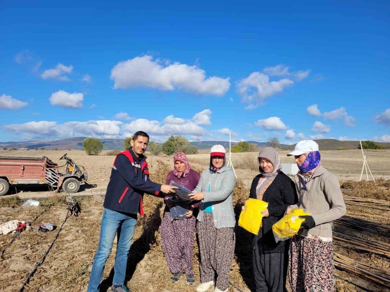 Üreticileri talep etti, Vali Yiğitbaşı yüzleri güldürdü
