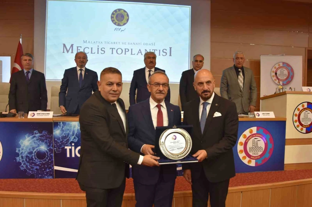 Vali Yavuz, Malatya TSO’nun meclis toplantısına katıldı
