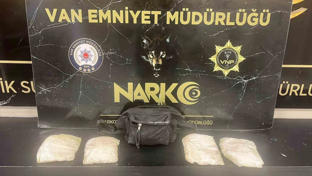 Van’da 7 kilo 415 gram metamfetamin ele geçirildi
