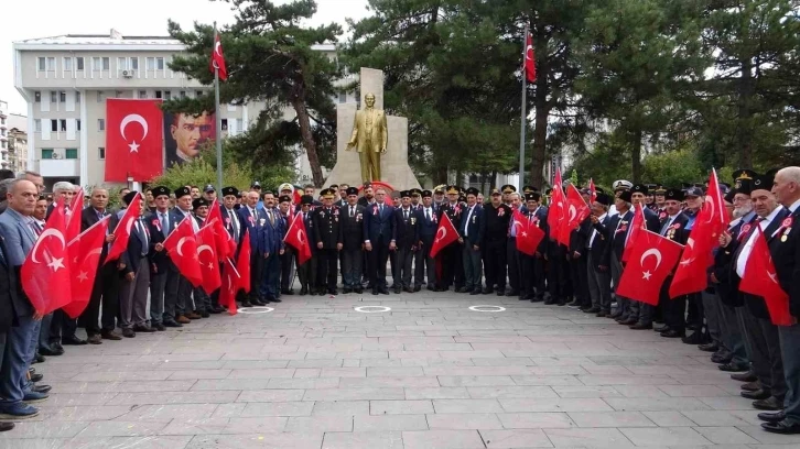 Van’da Gaziler Günü kutlandı
