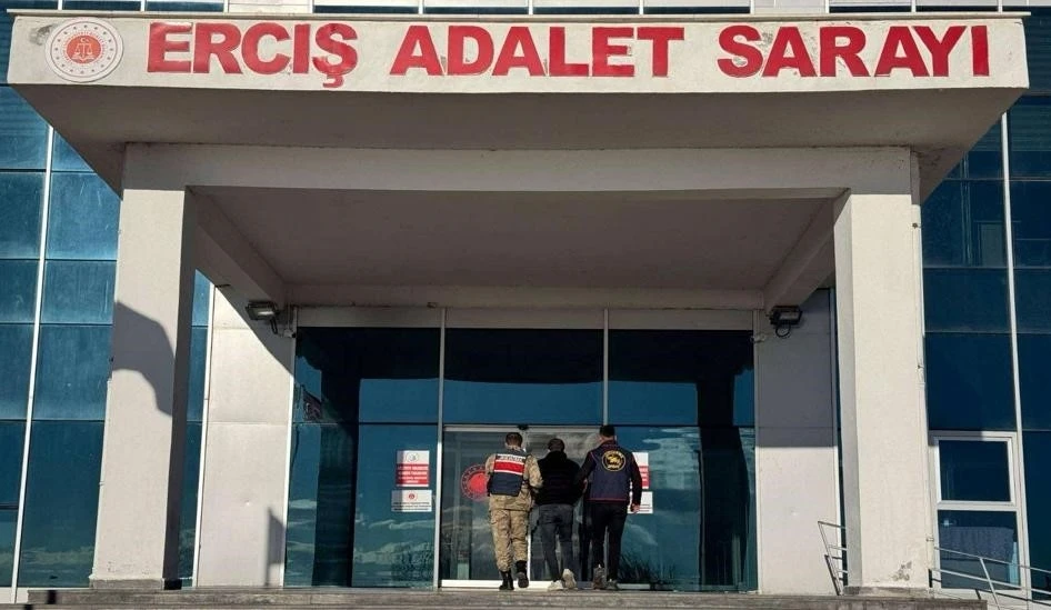 Van’da kasten öldürme ve uyuşturucu ticaretinden aranan 2 şahıs tutuklandı
