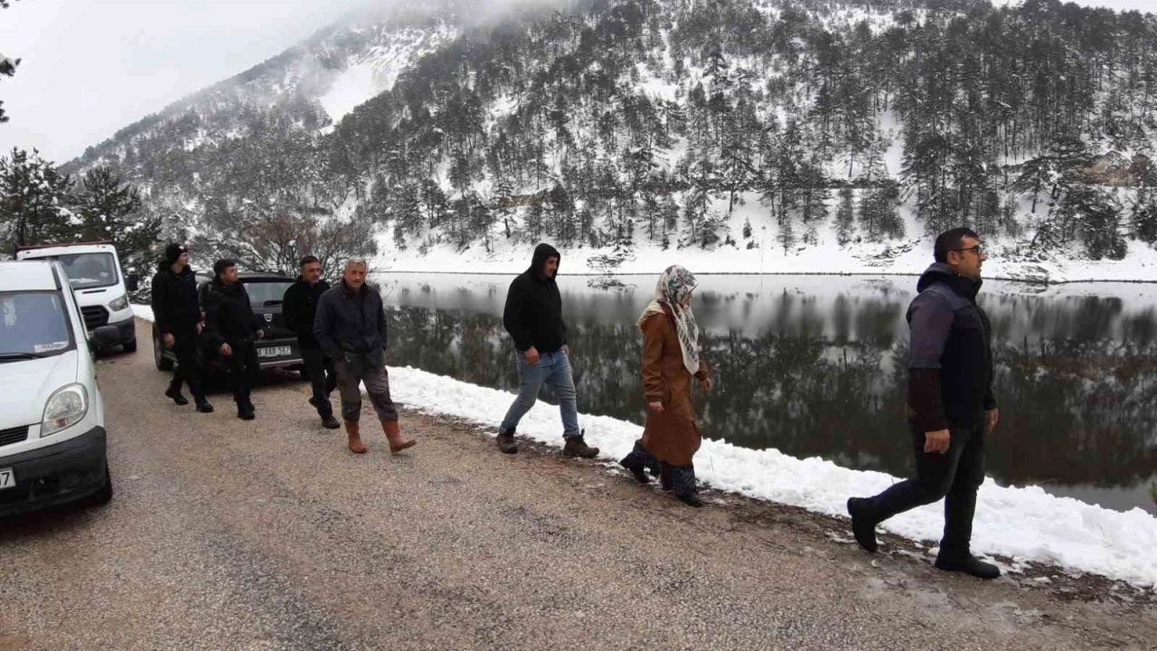 Vatandaşın yol tepkisi: "Bu yolda okul taşıtları için hayati bir risk var"
