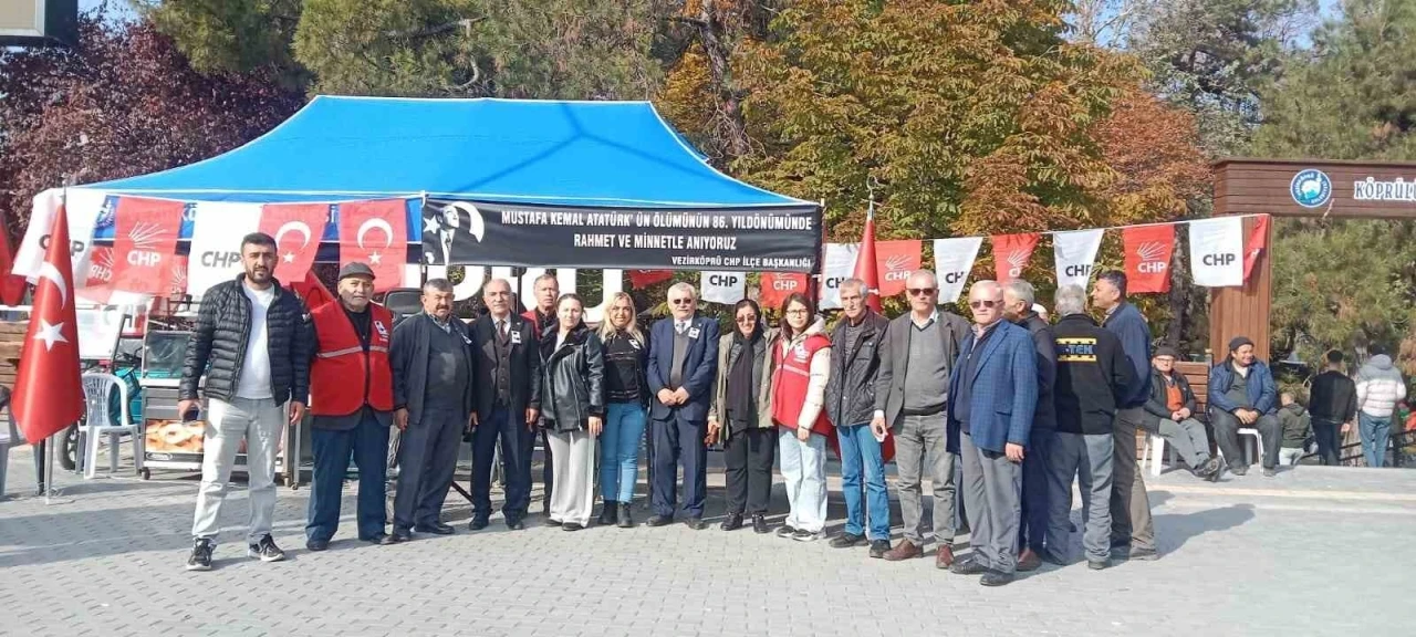 Vezirköprü’de lokma dağıtıldı
