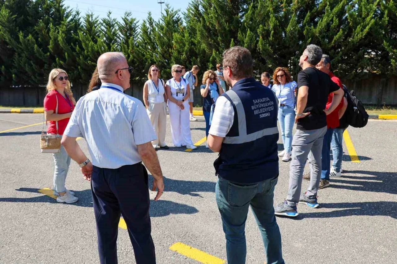 Yabancı öğretmen ve öğrenciler su arıtma süreçlerine tanıklık etti
