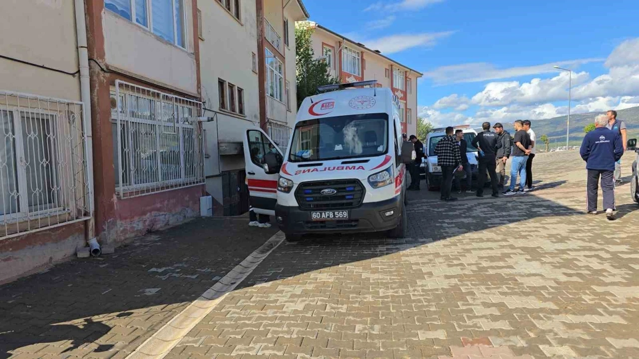 Yabancı uyruklu hemşirelik öğrencisi evinde ölü bulundu
