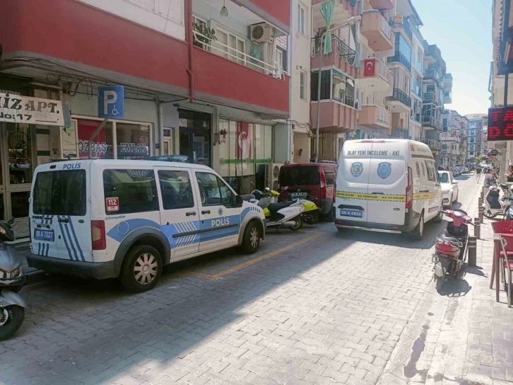 Yaşlı kadın evinde ölü olarak bulundu
