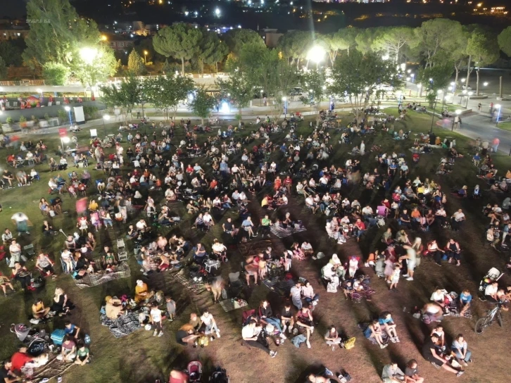 Yazın keyfi Aydın Büyükşehir Belediyesi Tekstil Park’ta yaşanıyor
