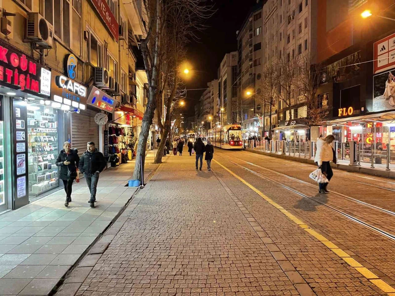 Yılbaşı öncesi kent merkezinde beklenen yoğunluk oluşmadı
