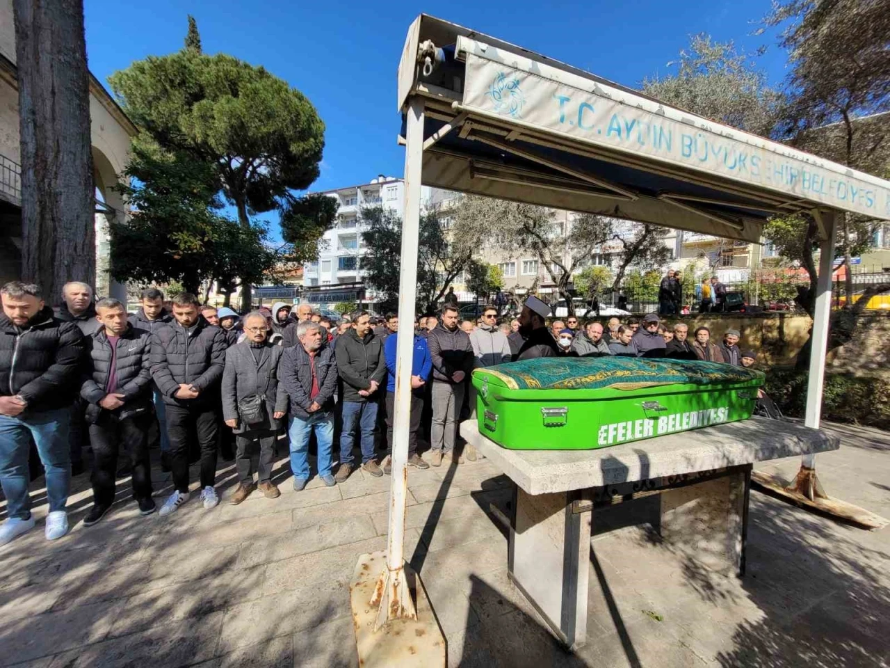 Yılın ahisi seçilmişti, doğum gününde toprağa verildi
