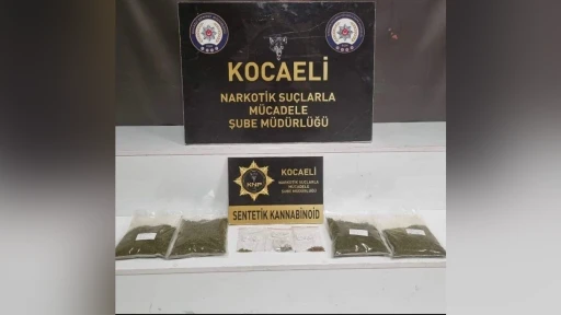 Kocaeli'nde 540 Gram Skunk ve Metamfetamin Bulundu