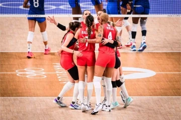 A Milli Kadın Voleybol Takımı, İtalya’ya 3-0 mağlup oldu
