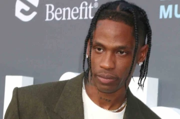 ABD’li ünlü rapçi Travis Scott, Paris’te gözaltına alındı
