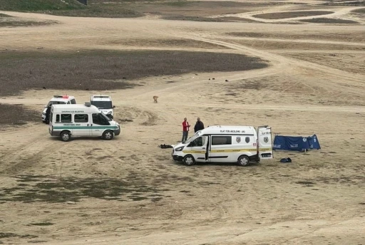 Adana’da göl kıyısında kadın cesedi bulundu
