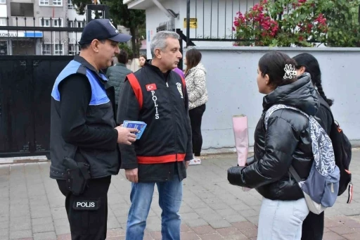 Adana’da sokaklarda çocukların ve gençlerin korunmasına yönelik denetim yapıldı
