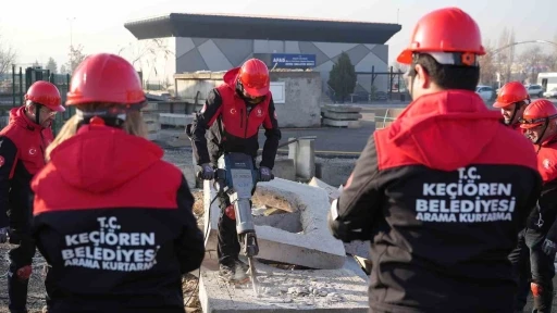 Afet gönüllülerine teorik ve uygulamalı eğitim
