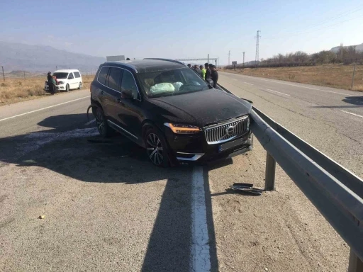 Ağrı’da trafik kazası: 3 yaralı
