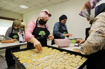 Aile merkezlerindeki eğitimlerden binlerce kişi yararlanıyor
