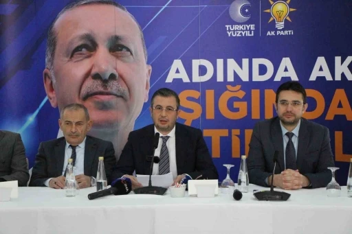 AK Parti Amasya İl Başkanı Uzun: &quot;Kira ve konut bedellerindeki yükselişi toplu konutlarla düşürmeye çalışacağız&quot;
