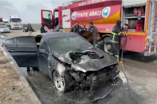 Aksaray’da seyir halindeki otomobilde yangın
