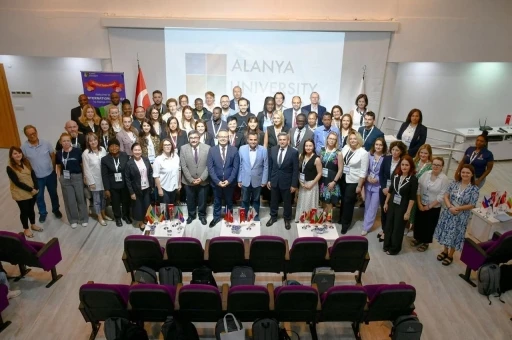 Alanya Üniversitesi’nden, eğitimde uluslararası kültürel kaynaşmaya katkı
