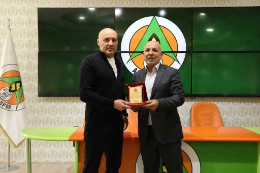 Alanyaspor’da Sami Uğurlu dönemi sona erdi
