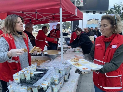 Alaşehir Kızılay’dan 350 kişilik iftar
