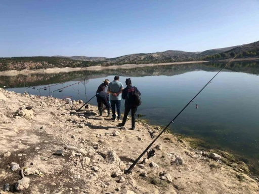 Altınapa Baraj Gölünde amatör avlanma denetlendi
