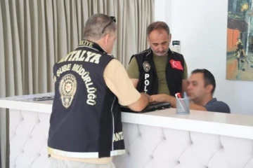 Antalya’da günübirlik kiralanan evlerin denetimi yapıldı
