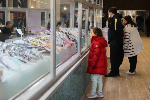 Antalya’da taze balığın adresi Düden Balık Çarşısı
