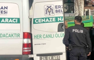 Araç içerisinde kalp krizi geçiren kamyon sürücüsü vefat etti
