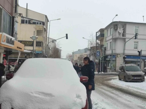 Ardahan’da kar ve soğuk hava etkili oldu
