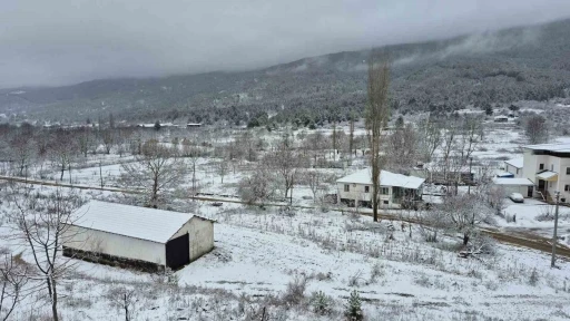 Aydın’ın yüksek kesimlerinde kar etkili oldu
