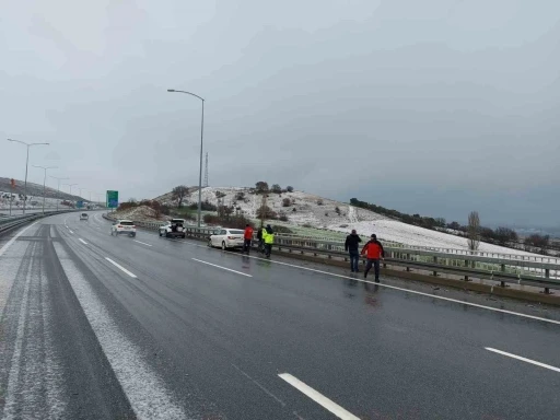 Balıkesir’de İstanbul-İzmir Otoyolu’nda peş peşe kaza: 2 yaralı
