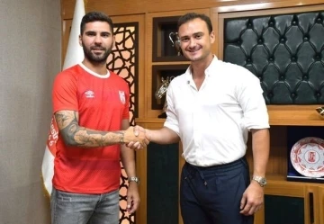 Balıkesirspor, Cenk Özbey’i kadrosuna kattı
