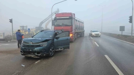 Bandırma’da yoğun sis nedeniyle zincirleme kaza
