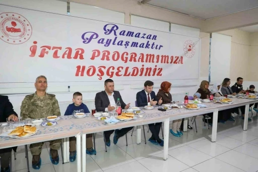 Başkale’de anlamlı iftar buluşması
