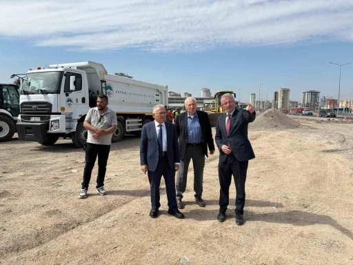 Başkan Büyükkılıç, Kertmeler Kavşağı’nda trafiği rahatlatacak çalışmaları inceledi
