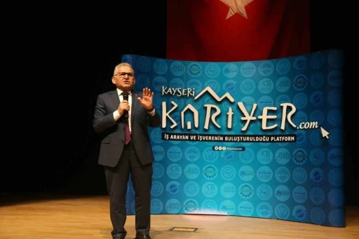 Başkan Büyükkılıç: &quot;Kayseri kariyer merkezimiz 1 ayda 305 kişiye istihdam sağladı&quot;
