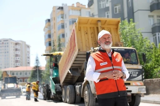 Başkan Çolakbayrakdar: &quot;Asfaltta da tarihi bir rekor kırmanın haklı gururunu yaşıyoruz&quot;
