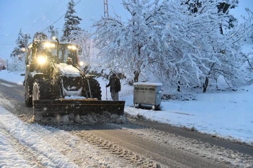 Başkan Geçit, &quot;Tüm ekiplerimizle sahadayız&quot;
