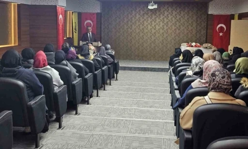 Bayburt’ta kadınlara yönelik &quot;Berat Kandili&quot; konulu konferans düzenlendi
